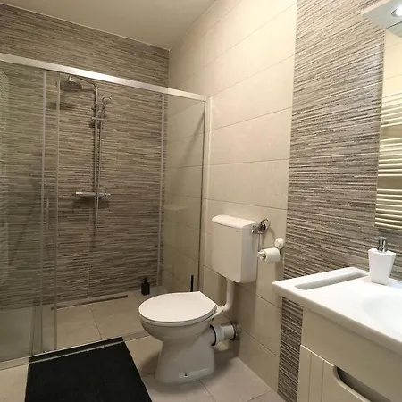 Apartmani I Sobe Laganini Nova Gradiska Exterior foto